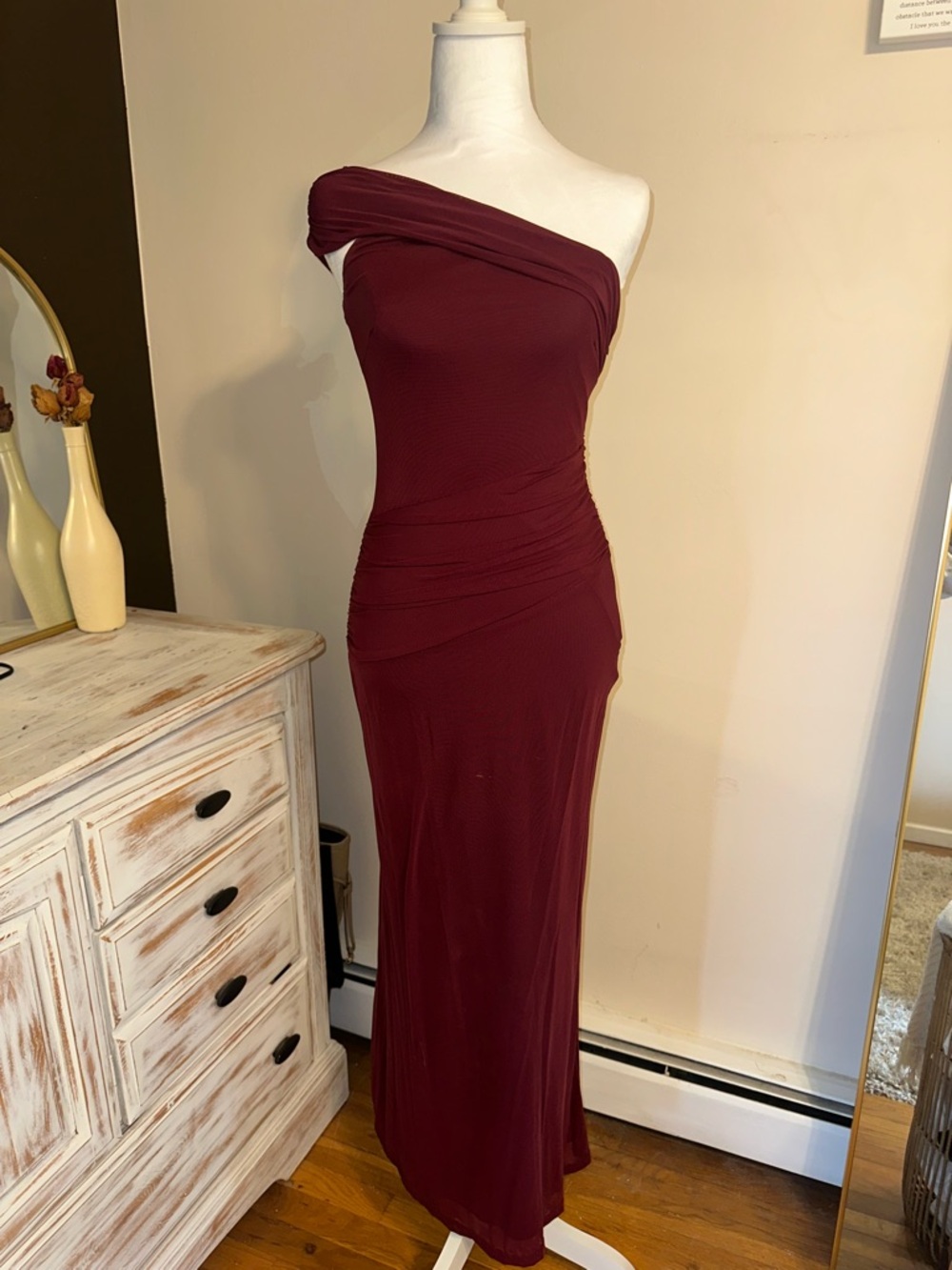 One-Shoulder Burgundy Maxi Dress